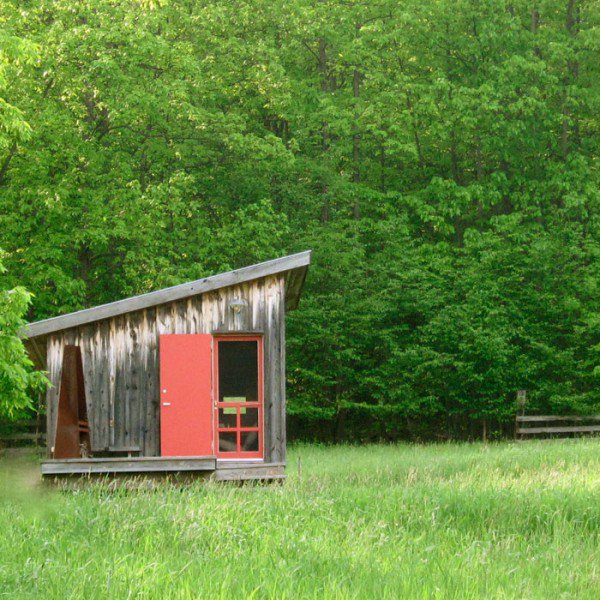 A modern cabin retreat in upstate New York